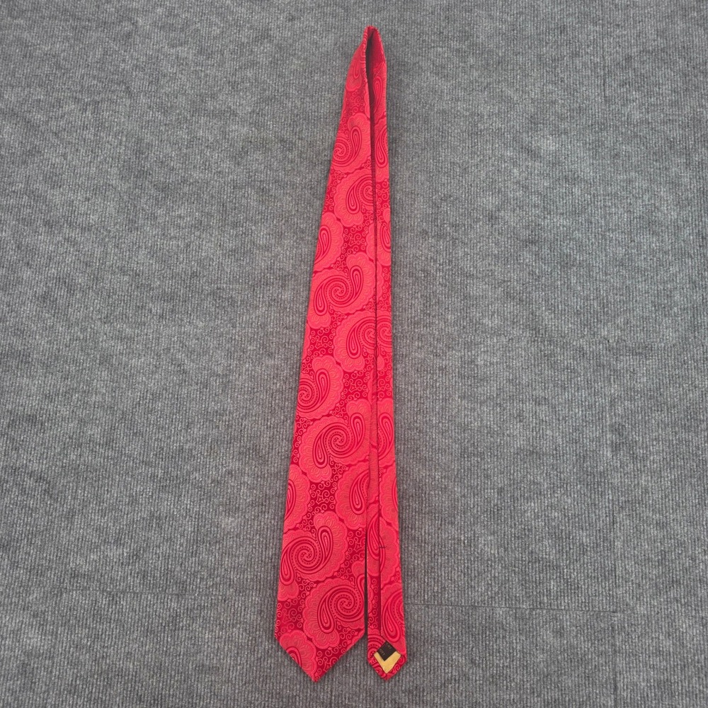 Robert Talbott Best of Class Nordstrom Red Paisley Silk Tie Hand Sewn USA NEW